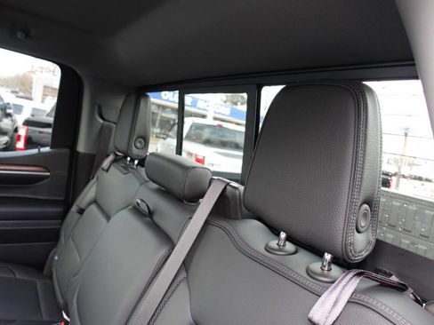 Used 2023 GMC Sierra 1500 Denali w/ Denali Reserve Package AWD/4WD image 28