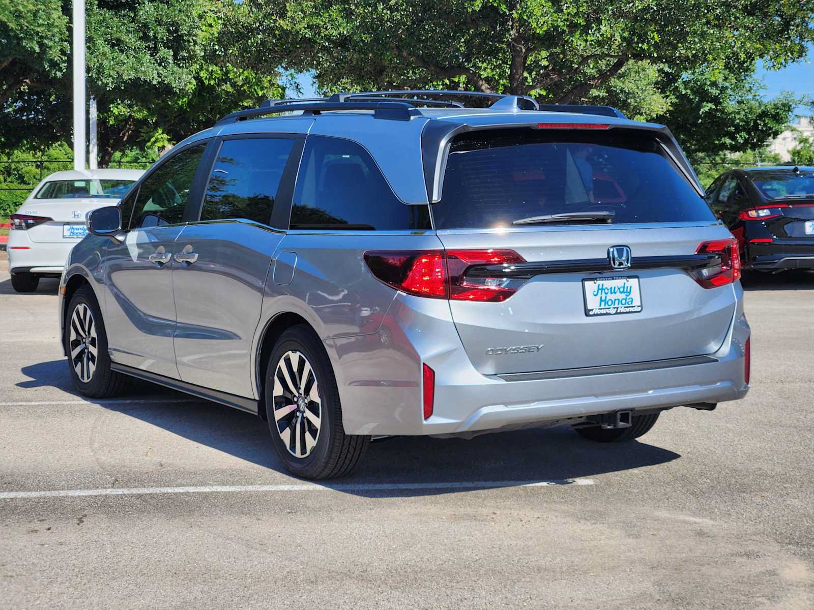 New 2026 Honda Odyssey EX-L image 3