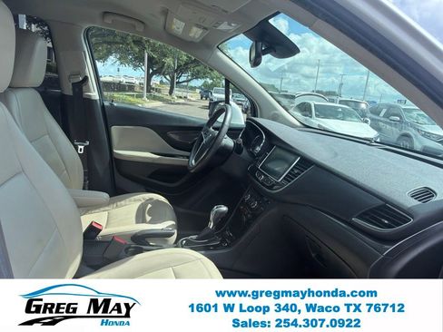 Used 2017 Buick Encore Essence FWD image 30