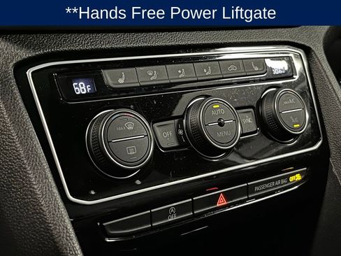 Certified 2020 Volkswagen Atlas Cross Sport SEL image 11