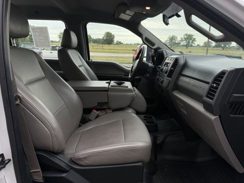 Used 2017 Ford F350 XL image 8