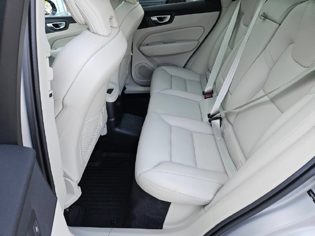 Certified 2024 Volvo XC60 T8 Plus w/ Protection Package Premier AWD/4WD image 14