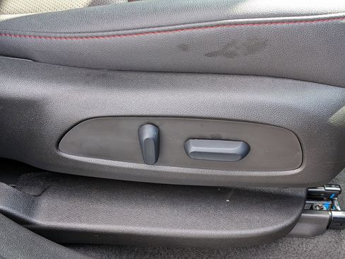 Used 2025 Chevrolet Blazer RS image 39