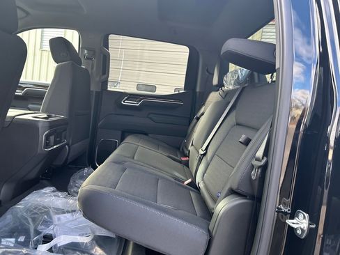 New 2026 GMC Sierra 1500 Elevation image 23