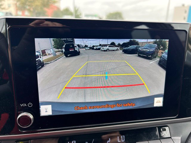 Used 2026 Toyota Camry SE FWD image 13
