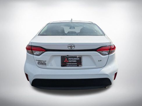 Used 2024 Toyota Corolla LE FWD image 5