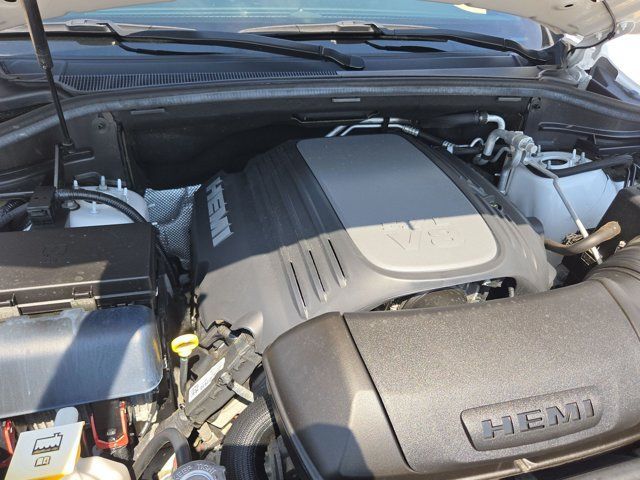 Used 2022 Dodge Durango R/T w/ Blacktop Package AWD/4WD image 24