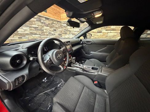 Used 2022 Toyota GR86 image 10