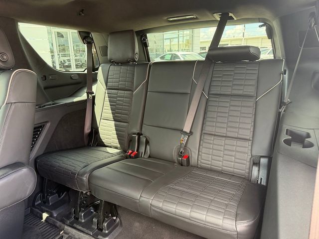 New 2026 Cadillac Escalade Platinum Sport w/ LPO, ONYX Package AWD/4WD image 9