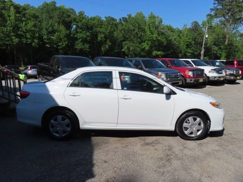 Used 2013 Toyota Corolla L FWD image 6