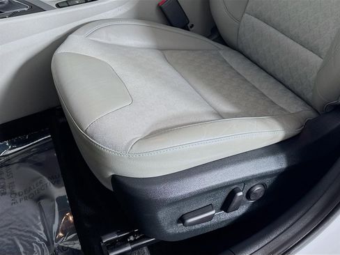 Certified 2020 Kia Niro EX image 19