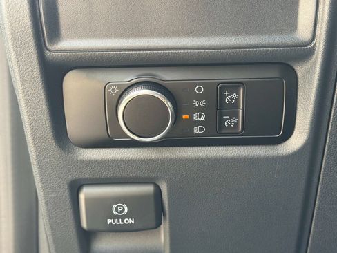 Used 2023 Ford Expedition Max XLT AWD/4WD image 33