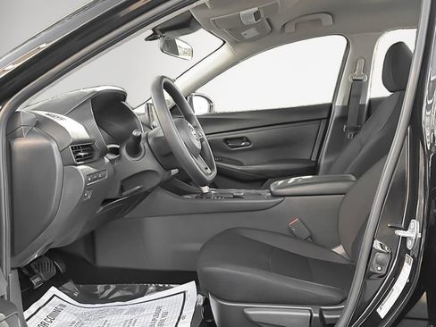 Used 2024 Nissan Sentra S image 12