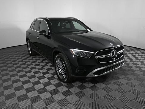 Used 2026 Mercedes-Benz GLC 300 image 24