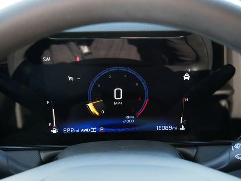 Used 2025 Chevrolet TrailBlazer LS w/ LS Convenience Package image 22