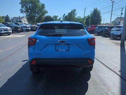 Certified 2024 Chevrolet Trax RS FWD image 8