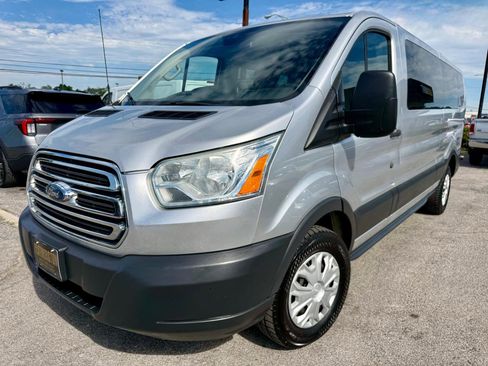Used 2016 Ford Transit 350 XLT RWD image 3