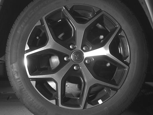 Used 2025 Jeep Compass Limited image 15