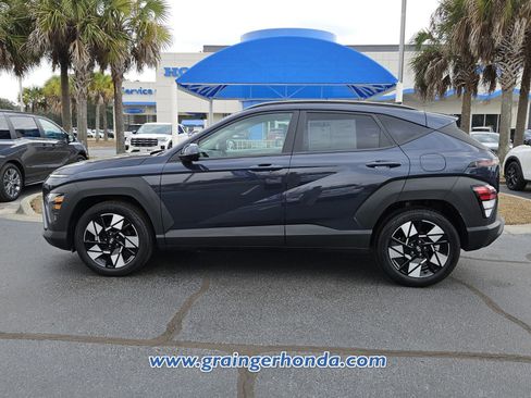 Used 2025 Hyundai Kona SEL image 2