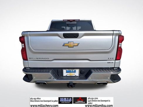 Used 2022 Chevrolet Silverado 1500 LTZ w/ Technology Package image 6