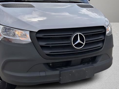 Used 2025 Mercedes-Benz Sprinter 2500 image 29