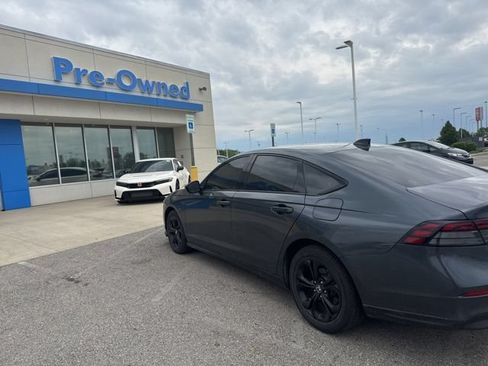 Used 2025 Honda Accord SE image 11