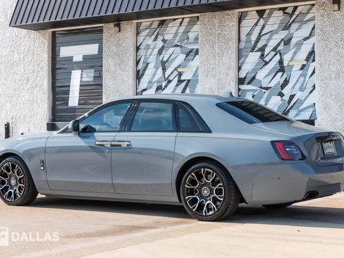 Used 2023 Rolls-Royce Ghost Black Badge w/ Black Badge Ghost Package image 12