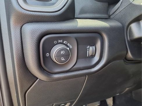 Used 2025 RAM 2500 Tradesman AWD/4WD image 12