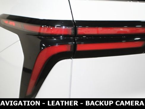 New 2026 Chevrolet Traverse Z71 w/ LPO, Floor Liner Package image 30