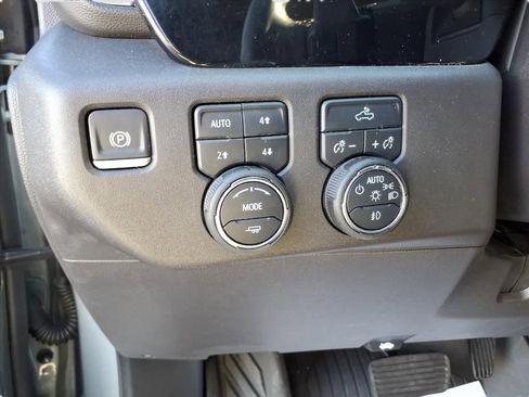 Used 2024 Chevrolet Silverado 1500 LT Trail Boss w/ LPO, Dark Essentials Package image 21