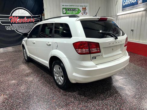 Used 2018 Dodge Journey SE image 3