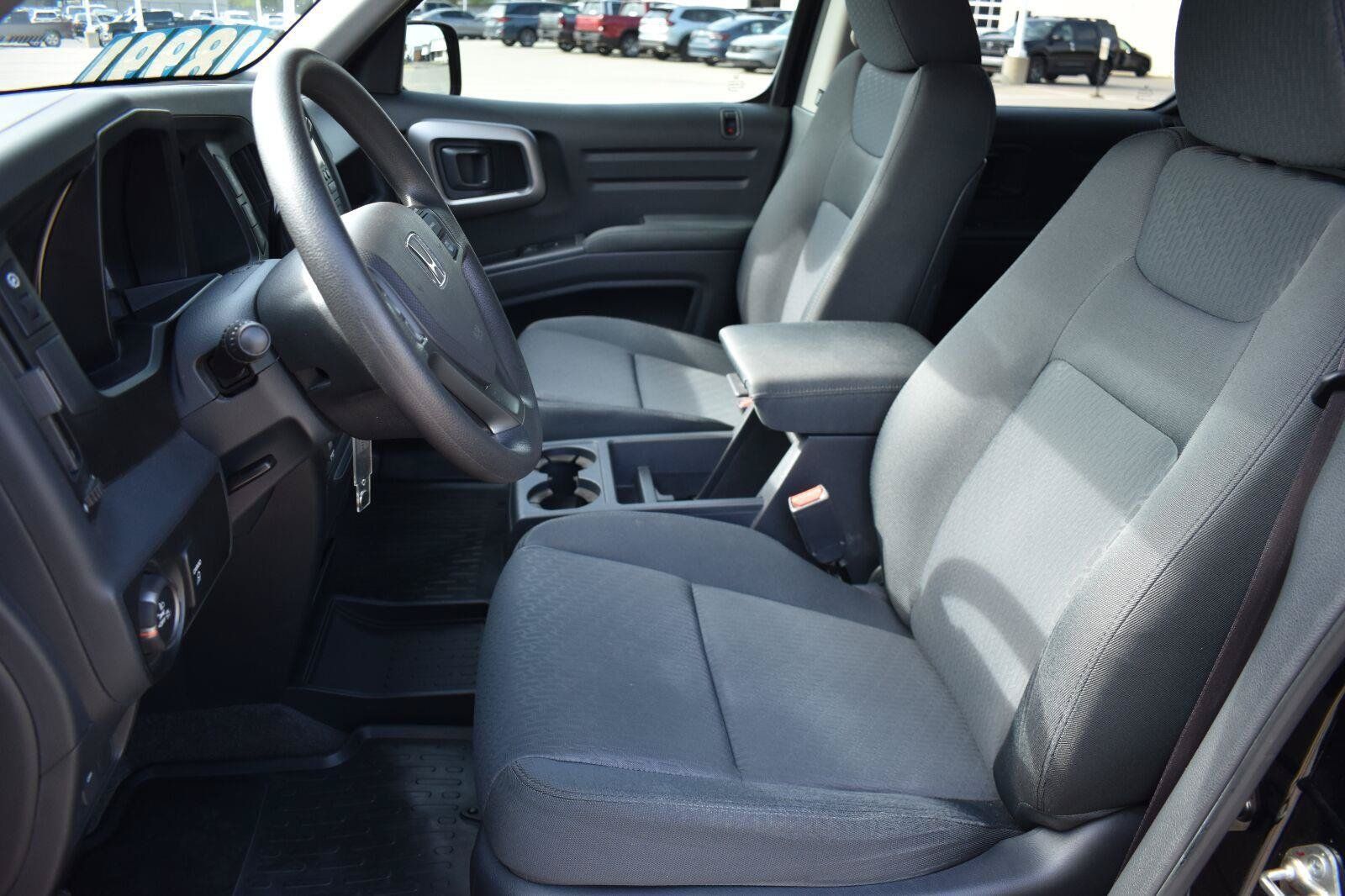 Used 2014 Honda Ridgeline RTS image 25