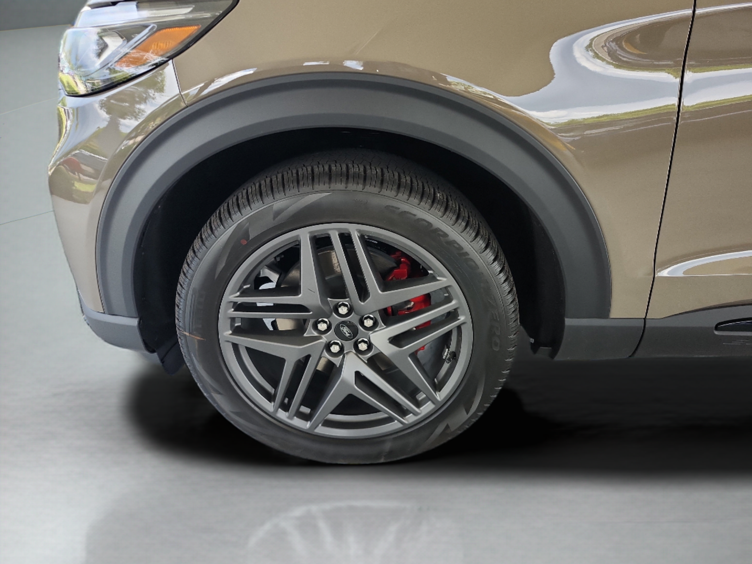 New 2026 Ford Explorer ST-Line w/ ST-Line Street Pack AWD/4WD image 32