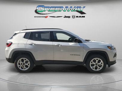New 2026 Jeep Compass Latitude