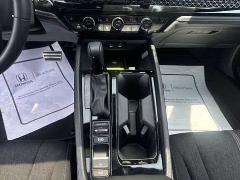 Used 2025 Honda Accord Sport image 21