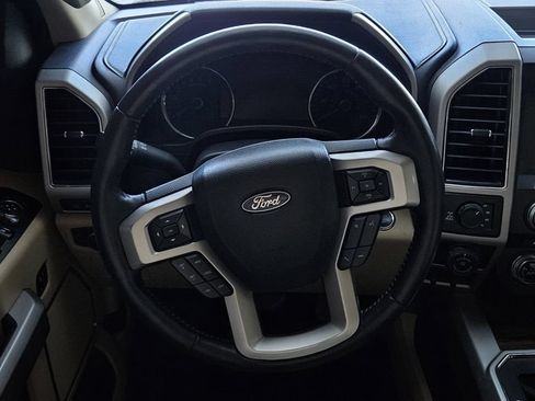 Used 2017 Ford F150 Lariat w/ Equipment Group 502A Luxury AWD/4WD image 10