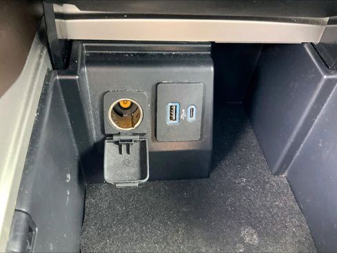 Certified 2021 Ford Explorer King Ranch image 32