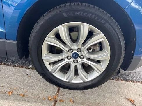 Used 2020 Ford Edge Titanium w/ Equipment Group 301A AWD/4WD image 10