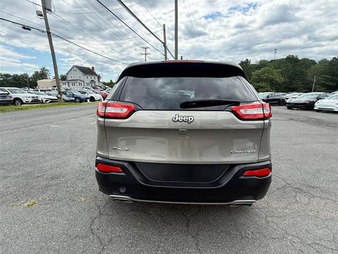Used 2016 Jeep Cherokee Limited AWD/4WD image 6