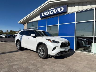 Used 2022 Toyota Highlander Platinum