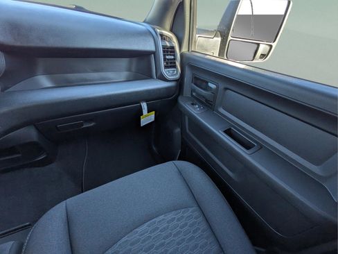 New 2026 RAM 2500 Tradesman AWD/4WD image 16