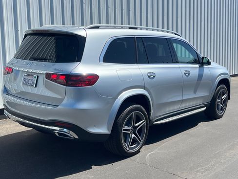 Used 2026 Mercedes-Benz GLS 450 4MATIC image 6