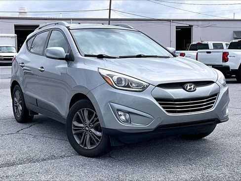 Used 2015 Hyundai Tucson SE AWD/4WD image 1