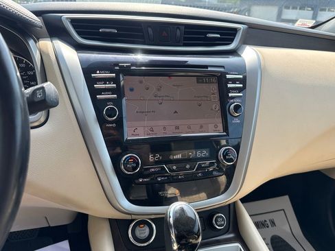 Used 2020 Nissan Murano Platinum w/ Cargo Package FWD image 17