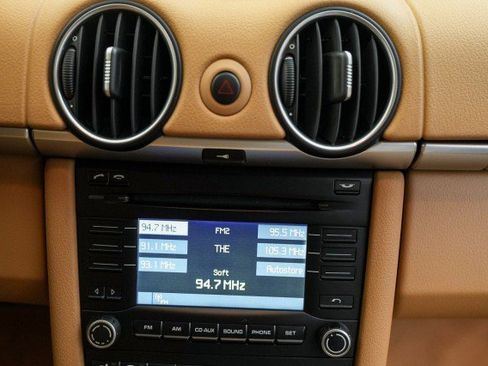 Used 2010 Porsche Cayman S image 19