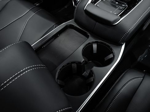 New 2026 Acura RDX SH-AWD image 26
