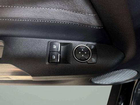 Used 2019 Ford Mustang Shelby GT350 w/ Technology Package image 9