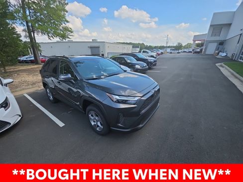 Used 2025 Toyota RAV4 XLE w/ Convenience Package AWD/4WD image 3