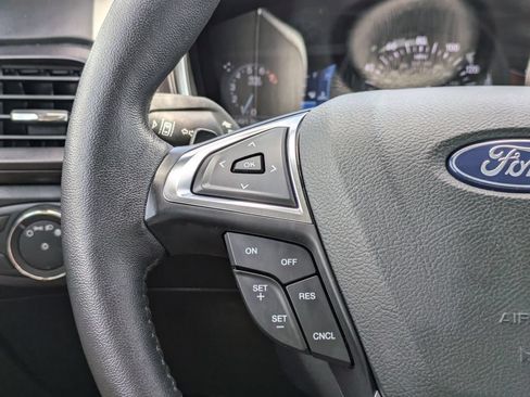 Used 2018 Ford Fusion Titanium FWD image 24