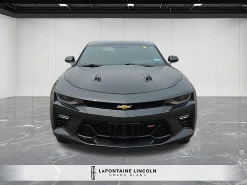 Used 2018 Chevrolet Camaro SS RWD image 2